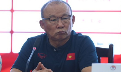 HLV Park Hang-seo: “Tôi nghĩ trọng tài muốn kết thúc trận đấu sớm vì liên quan đến an toàn của cầu thủ”