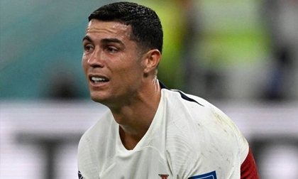 Ronaldo bật khóc nức nở sau khi bị loại khỏi kỳ World Cup cuối cùng sự nghiệp