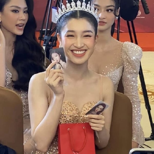 phuong-nhi-voi-chap-niem-lam-idol-casting-vao-yg-den-luc-thi-hoa-hau-9008ef87