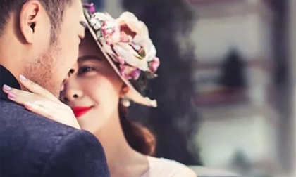 Không phải xinh đẹp đây là người phụ nữ tao nhã bậc nhất, cô ấy cả đời ung dung khiến đàn ông say đắm