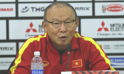 HLV Park Hang-seo báo tin vui về Quang Hải, đánh giá cao HLV ĐT Malaysia