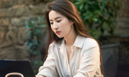 Lưu Diệc Phi nhận 'cơn mưa' lời khen với style 'thôn nữ' trong phim mới, càng ngắm càng mê