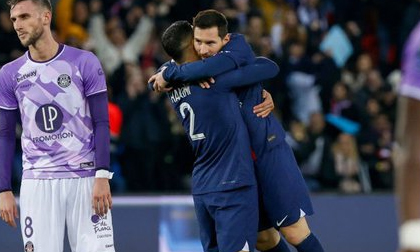 Messi sút xa đẳng cấp giúp PSG ngược dòng giành 3 điểm