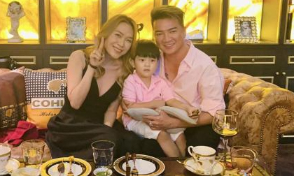 Mỹ Tâm công khai tình cảm bên Đàm Vĩnh Hưng và con trai, khung ảnh ba người 'gây sốt'