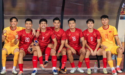 HLV Troussier lên kế hoạch hội quân đội tuyển Việt Nam và U23 Việt Nam