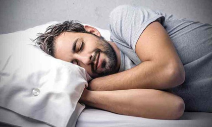 Ngủ muộn hay ngủ ít hại sức khỏe hơn: Từ bỏ ngay kẻo cơ thể bị “bào mòn”, tuổi thọ bị rút ngắn