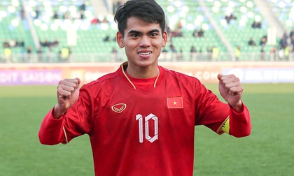Đội trưởng Khuất Văn Khang xuất sắc nhất trận đấu U20 Việt Nam thắng U20 Australia