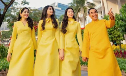 Quyền Linh khoe quà 8/3 đặc biệt cho bà xã kèm lời nhắn đúng chuẩn 'ông chồng quốc dân'