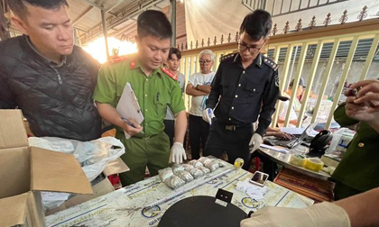 Bắt giữ 6,5 kg ma túy được 'ngụy trang' tinh vi trong nồi điện, bao cà phê