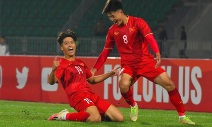 Giống thầy Park Hang-seo, HLV Troussier sẽ mở khóa thành công 'vũ khí' cho U23 Việt Nam?
