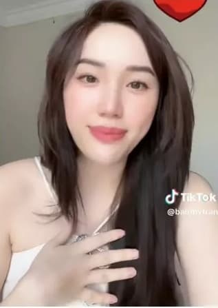 bao-thy-bat-ngo-khang-dinh-22khong-co-cuoc-song-cua-ai-ma-toan-mau-hong-het-dau22-1-ngoisaovn-w317-h447