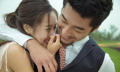 Vợ chồng chênh lệch bao nhiêu tuổi là lý tưởng? Không phải 3 hay 5 tuổi như các cụ nói