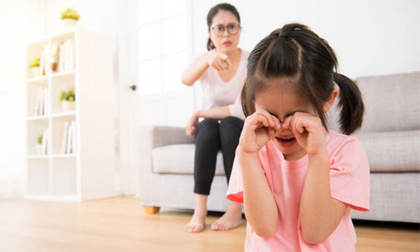 Trẻ hay bị bố mẹ so sánh với 'con nhà người ta' lớn lên sẽ có sự khác biệt, cha mẹ nên lưu ý