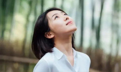 Với phụ nữ, cái miệng quyết định phúc phận một đời: Há miệng là phúc, ngậm miệng cũng là phúc