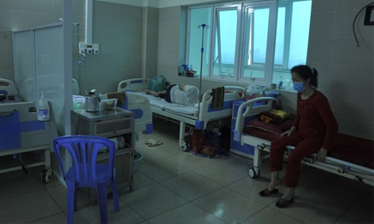 Số ca mắc Covid-19 tăng gấp gần 4 lần, ghi nhận người mắc nặng: Chuyên gia chỉ ra 4 lý do