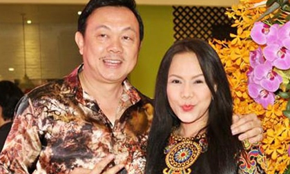 Việt Hương nghẹn ngào nhớ Chí Tài khi nhìn thấy kỉ vật này, nói một câu khiến ai cũng xúc động