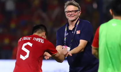 HLV Troussier: ‘Đá với Thái Lan, U22 Việt Nam gánh trên vai áp lực không được phép thua’