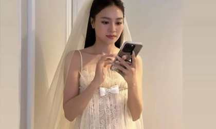 Ninh Dương Lan Ngọc để lộ hình ảnh diện váy cưới, phải chăng sắp lên xe hoa?