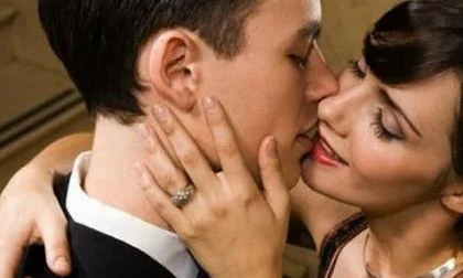 Phụ nữ dùng gì để giữ lấy trái tim đàn ông trong hôn nhân? Làm tốt 1 việc này là đủ