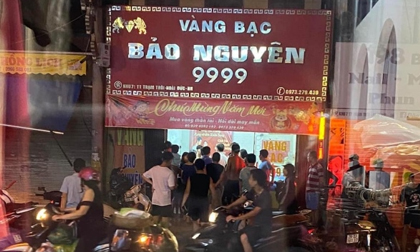 Hà Nội: Cựu sinh viên đại học cướp giật tại tiệm vàng