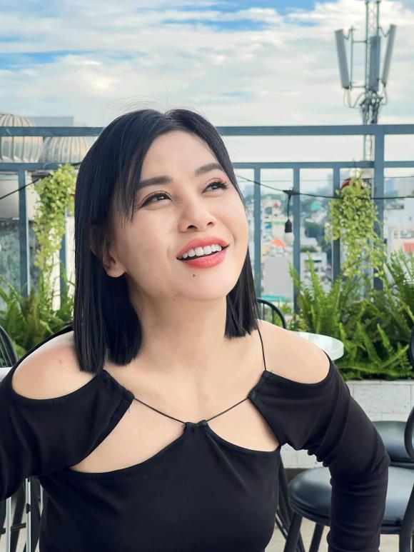 cat-phuong-22ban-trai-toi-noi-sinh-nhat-nam-60-cua-toi-lam-dam-cuoi-luon22-1-ngoisaovn-w1536-h2048