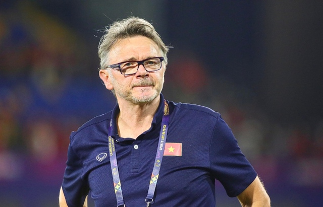 Tuyển Việt Nam chốt danh sách đấu Syria: HLV Troussier loại thêm 2 cầu thủ, bổ sung 3 cái tên U23 - Ảnh 2.