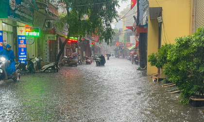 Hà Nội đón mưa lớn nhiều ngày