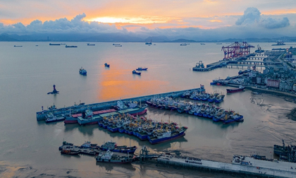 Siêu bão đổ bộ, đường kính gần 1000km: Trung Quốc ứng phó khẩn