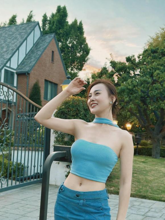 phuong-oanh-cuc-sexy-khi-vua-lam-le-an-hoi-shark-binh-voi-treu-vo-sieu-cung-3-ngoisaovn-w1536-h2048