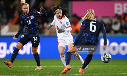 Tuyển nữ Việt Nam chia tay World Cup sau trận đấu quả cảm; bảng E khép lại với kịch bản bất ngờ