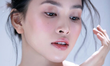 Nghi vấn Tiểu Vy hẹn hò với nam diễn viên đình đám tại Thái Lan