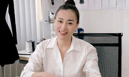Phương Oanh bận rộn với công việc sau lễ ăn hỏi, nhan sắc chuẩn phu nhân Chủ tịch gây sốt