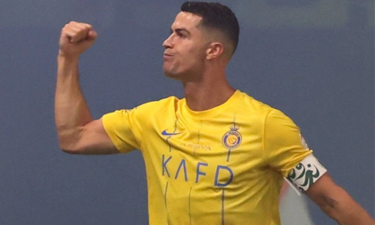 Ronaldo duy trì phong độ khó tin, nối dài kỷ lục mà Messi khó có thể bắt kịp