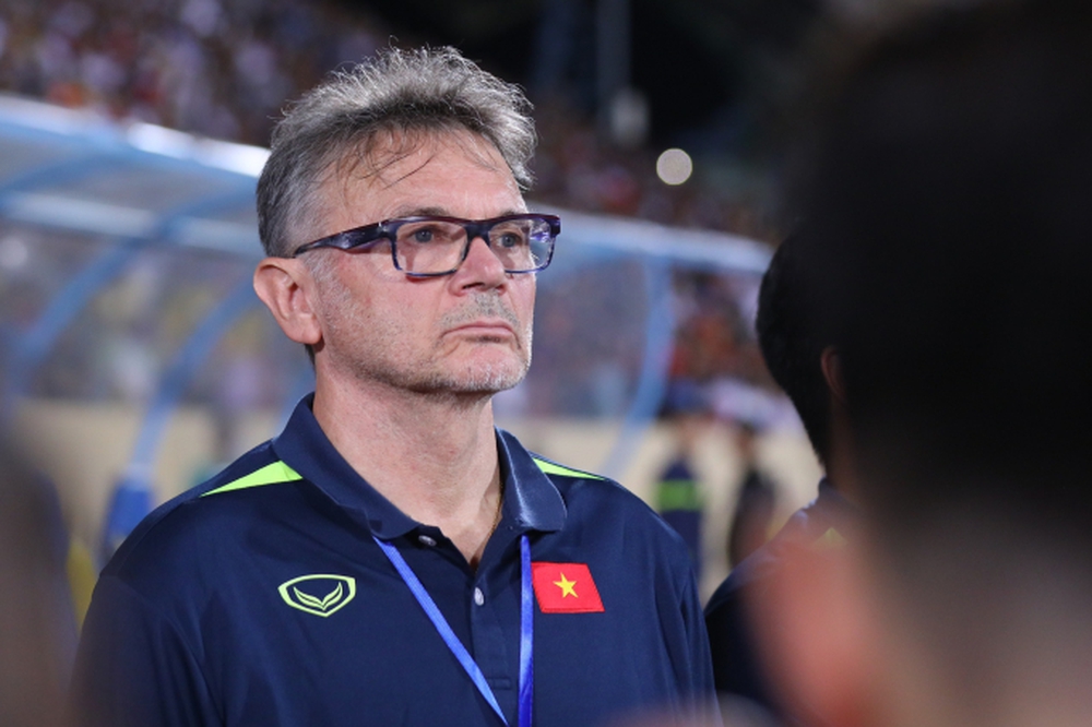 Đội hình đội tuyển Việt Nam vs Hàn Quốc: HLV Troussier tái hiện “chiêu lạ” của HLV Park Hang-seo? - Ảnh 1.