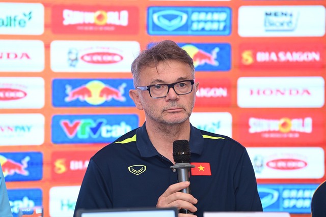 HLV Troussier: 