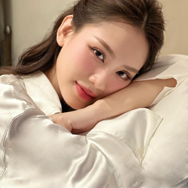 10-nghe-si-hoc-gioi-nhat-nhi-showbiz-viet-7-ngoisaovn-w2000-h2000 2