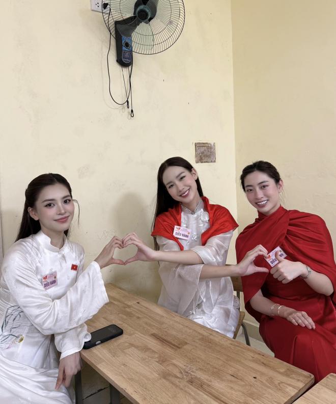 Sao Việt diễu hành A80 19