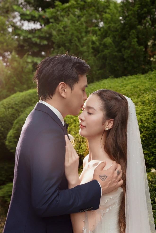 Hé lộ loạt ảnh cưới đầu tiên của Hồ Quang Hiếu và bà xã Tuệ Như  9.jpg 7