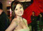 midu-khoe-ve-goi-cam-trong-hop-bao-thien-menh-anh-hung-75554.html