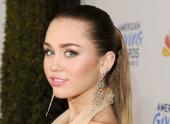 miley-cyrus-bi-antifan-doa-giet-tren-twitter-82936.html