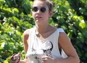 miley-cyrus-bi-chi-trich-vi-gia-mu-84168.html