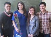 du-hoc-sinh-viet-nam-ron-rang-don-8-3-84361.html