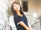 ha-ji-won-dien-vay-nu-tinh-don-nang-he-97123.html