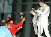 vu-dam-vinh-hung-bi-tan-cong-ly-tong-dien-vay-hau-toa-99195.html