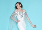 quyen-ru-voi-kieu-dang-vay-cuoi-da-hoi-cua-marchesa-104446.html