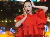 ngoc-nu-moi-cua-dien-anh-viet-goi-cam-trong-sac-vay-do-don-noel-155600.html