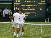 dia-chan-den-luot-vua-san-co-federer-guc-nga-138962.html