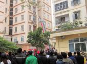 ha-noi-chung-cu-11-tang-boc-chay-dan-hoang-loan-160226.html