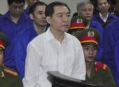 clip-duong-chi-dung-mac-ao-somi-ngoi-nghe-toa-phuc-tham-xu-an-168079.html