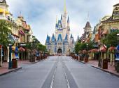 kham-pha-11-dieu-bi-an-thu-vi-o-cong-vien-disneyland-171066.html